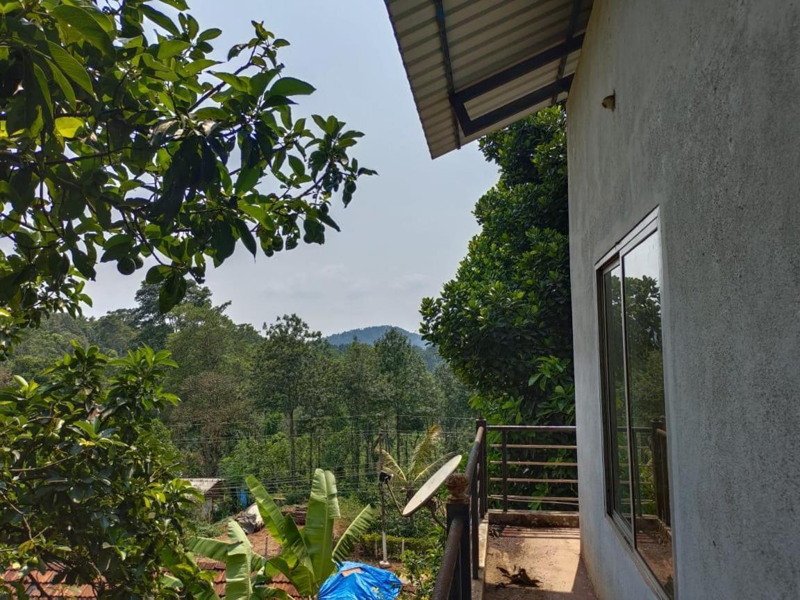 Green Land Estate Homestay 5 Rooms With Garden View Мадикери Екстериор снимка