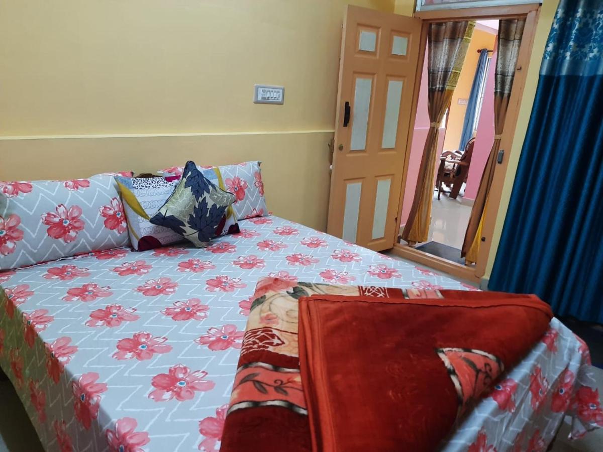 Green Land Estate Homestay 5 Rooms With Garden View Мадикери Екстериор снимка